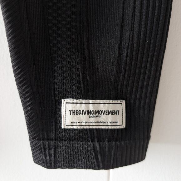 The Giving Movement Black Tonal 24" High-rise Leggings in SMLS100©, size L - Picture 3 of 7